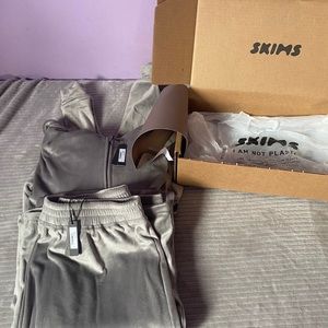 NWT Skims Velour Tracksuit